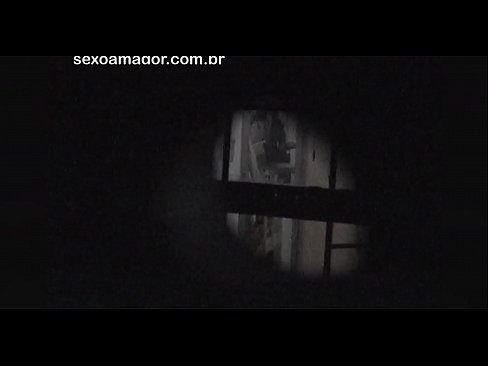 ❤️ Плавушу тајно снима воајер из комшилука скривен иза шупљих цигли ☑ Јебање код нас ❌