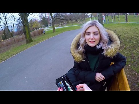 ❤️ Прогута врелу сперму странца за новац - пушење у парку од Еве Елфие ☑ Јебање код нас ❌